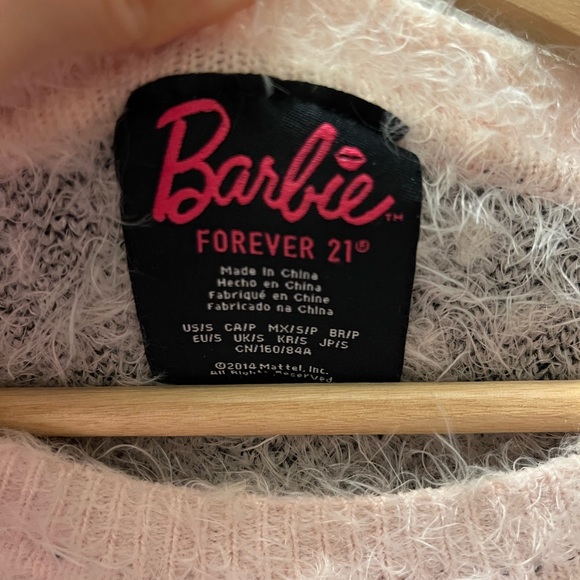 Limited Edition Barbie x Forever 21 Pink Fuzzy Sweater Size Small Rare Sold Out! - Picture 5 of 8